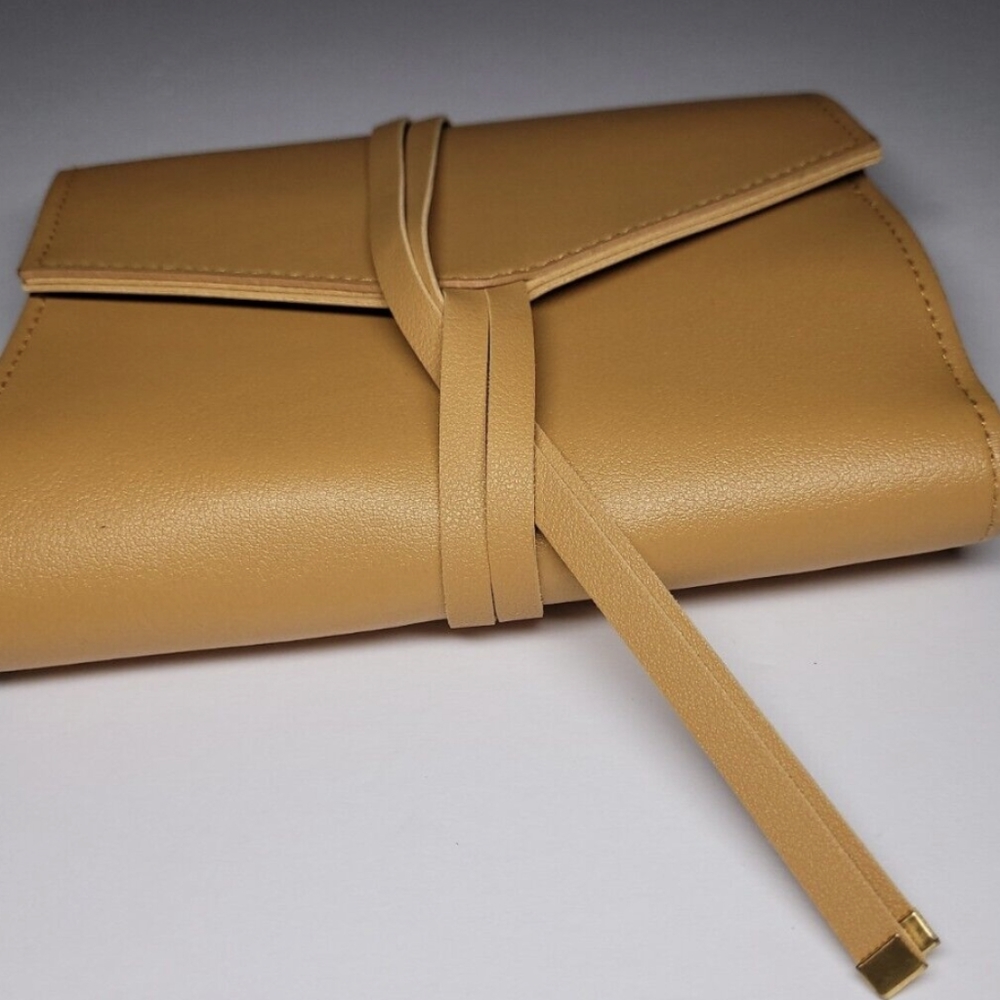 NWT- Glass Ladder & Co. Katherine Tech Organizer Clutch Roll Honey - Picture 8 of 9